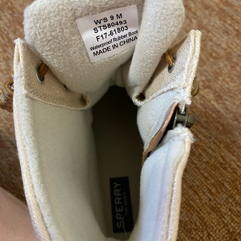 Sperry Women's Beige and Gold Top Sider Canvas Rain Boots. Size 9 - Picture 8 of 9